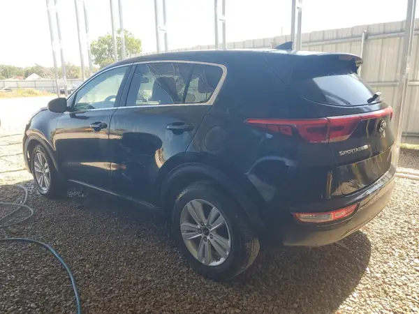 KNDPM3AC9H7245637 2017 KIA SPORTAGE - Image 2
