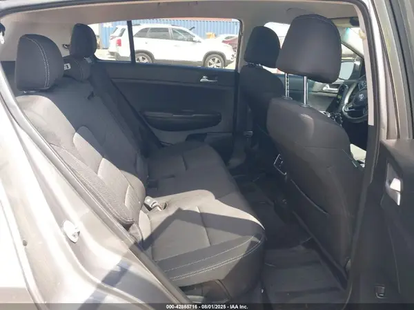 KNDPM3AC9H7268495 2017 KIA SPORTAGE - Image 8