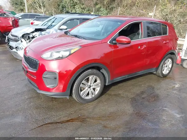 KNDPM3AC9H7286575 2017 KIA SPORTAGE - Image 2