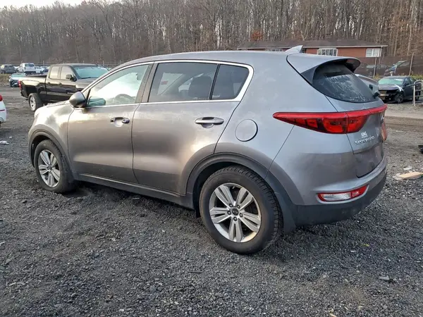 KNDPM3AC9J7309875 2018 KIA SPORTAGE - Image 2