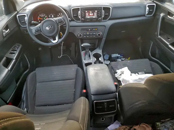 KNDPM3AC9J7309875 2018 KIA SPORTAGE - Image 8