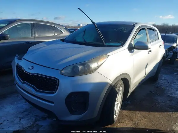 KNDPM3AC9J7317328 2018 KIA SPORTAGE - Image 2