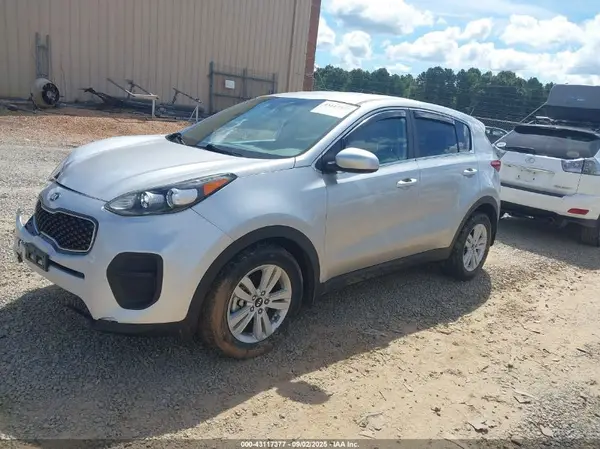 KNDPM3AC9J7318625 2018 KIA SPORTAGE - Image 2
