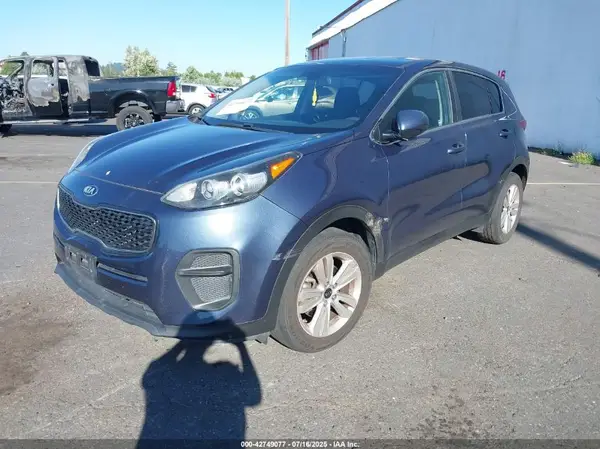 KNDPM3AC9J7326966 2018 KIA SPORTAGE - Image 2