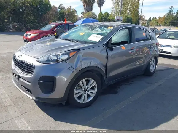 KNDPM3AC9J7335781 2018 KIA SPORTAGE - Image 2