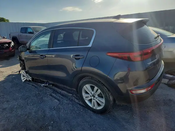 KNDPM3AC9J7338809 2018 KIA SPORTAGE - Image 2