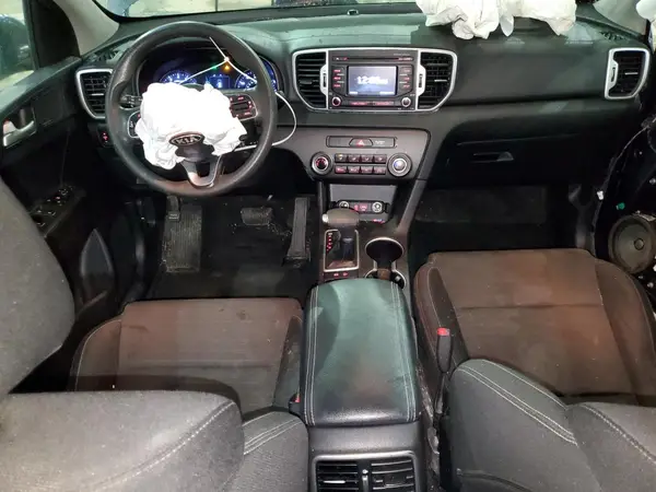 KNDPM3AC9J7358770 2018 KIA SPORTAGE - Image 8
