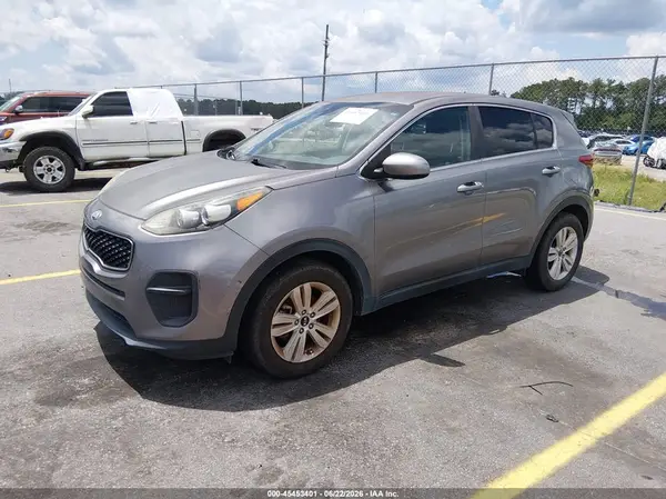 KNDPM3AC9J7360082 2018 KIA SPORTAGE - Image 2