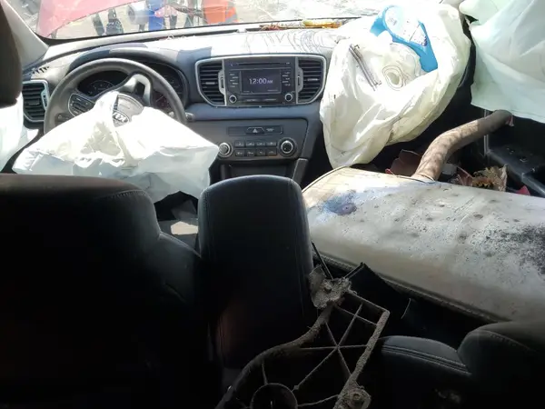 KNDPM3AC9J7369767 2018 KIA SPORTAGE - Image 8