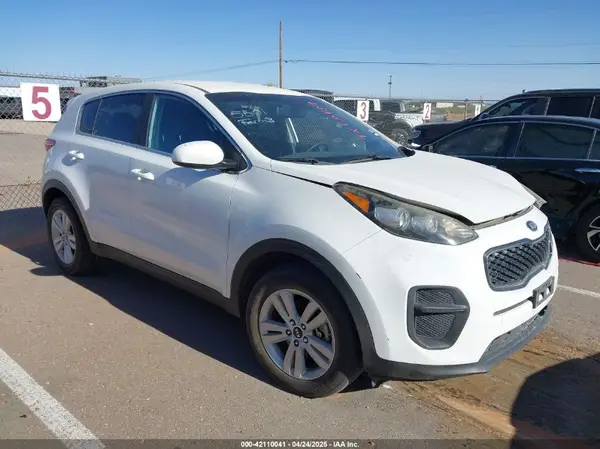 KNDPM3AC9J7374130 2018 KIA SPORTAGE - Image 1