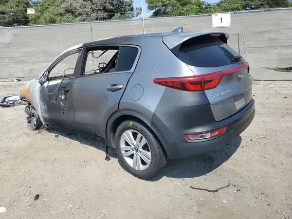 KNDPM3AC9J7389646 2018 KIA SPORTAGE - Image 2