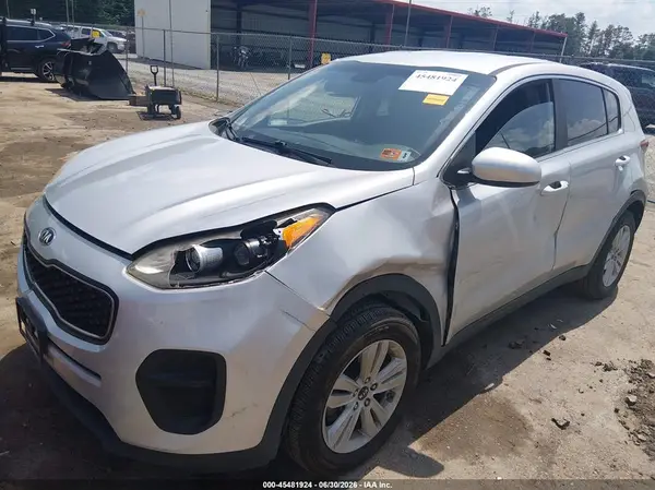 KNDPM3AC9J7390389 2018 KIA SPORTAGE - Image 2