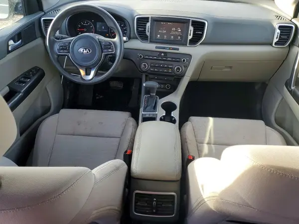 KNDPM3AC9J7396936 2018 KIA SPORTAGE - Image 8