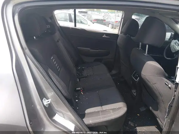 KNDPM3AC9J7402105 2018 KIA SPORTAGE - Image 8