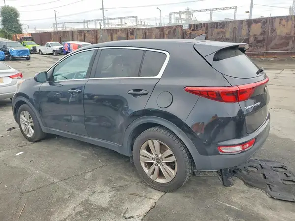 KNDPM3AC9J7402377 2018 KIA SPORTAGE - Image 2