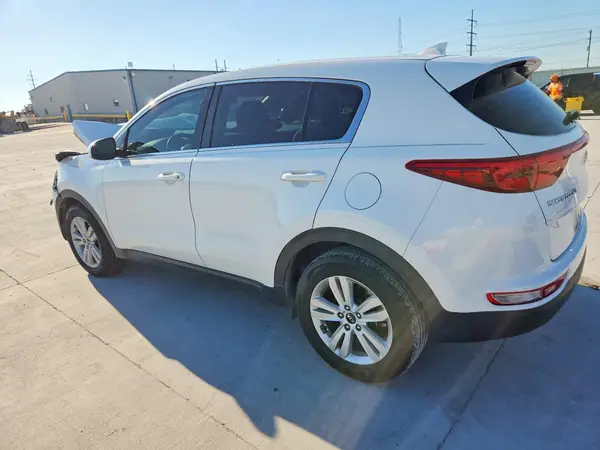 KNDPM3AC9J7447335 2018 KIA SPORTAGE - Image 2
