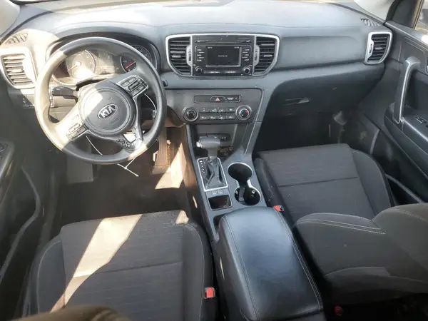 KNDPM3AC9J7447657 2018 KIA SPORTAGE - Image 8