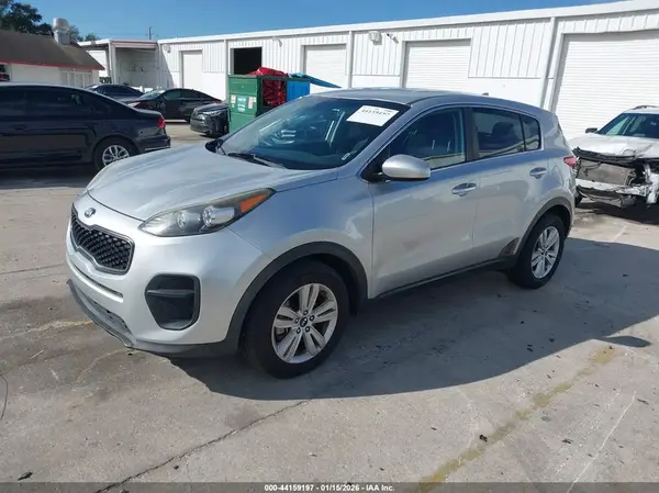 KNDPM3AC9J7456150 2018 KIA SPORTAGE - Image 2