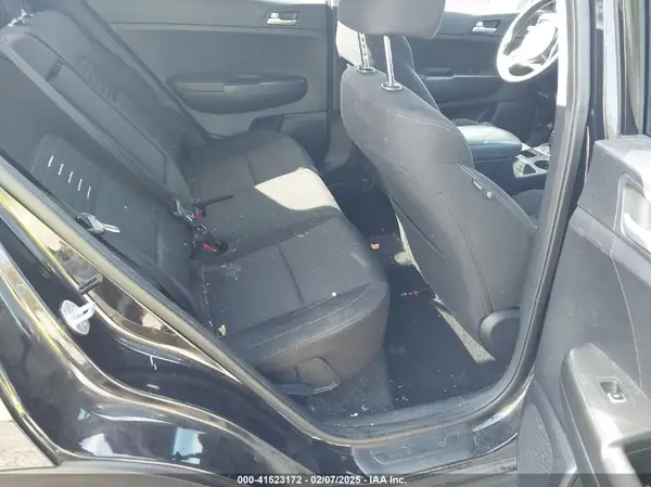 KNDPM3AC9J7462417 2018 KIA SPORTAGE - Image 8