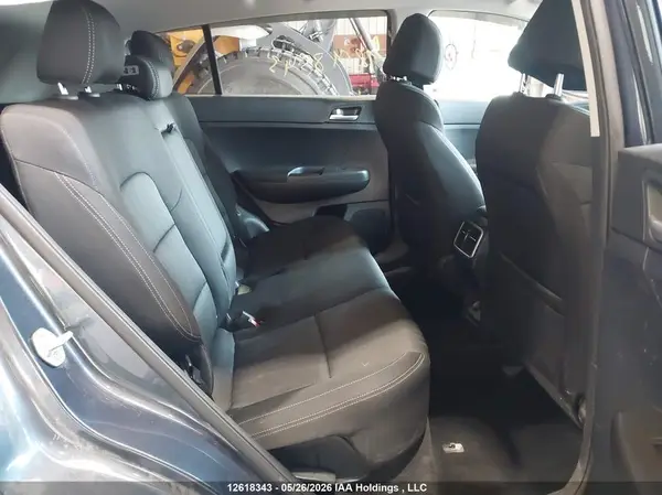 KNDPM3AC9J7479394 2018 KIA SPORTAGE - Image 8