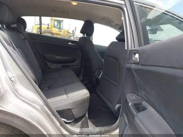 KNDPM3AC9K7561563 2019 KIA SPORTAGE - Image 8