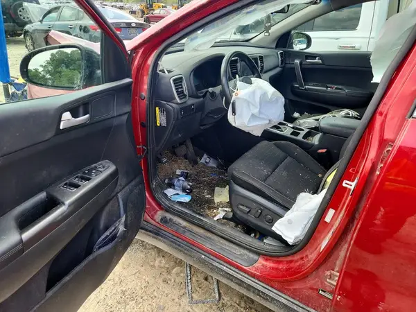 KNDPM3AC9K7604475 2019 KIA SPORTAGE - Image 8