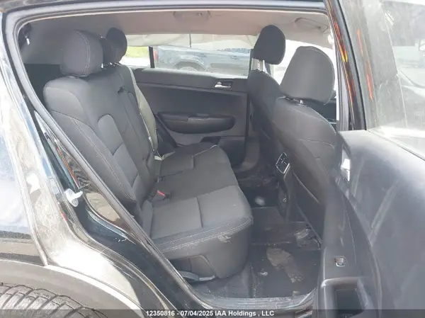KNDPM3AC9M7911714 2021 KIA SPORTAGE - Image 8