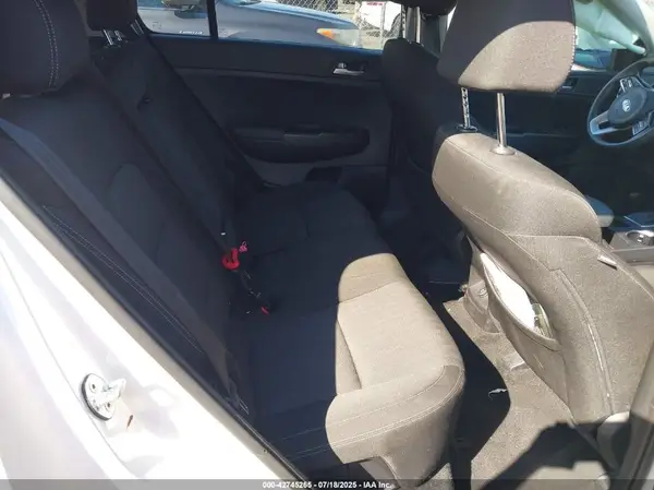 KNDPM3AC9M7912832 2021 KIA SPORTAGE - Image 8