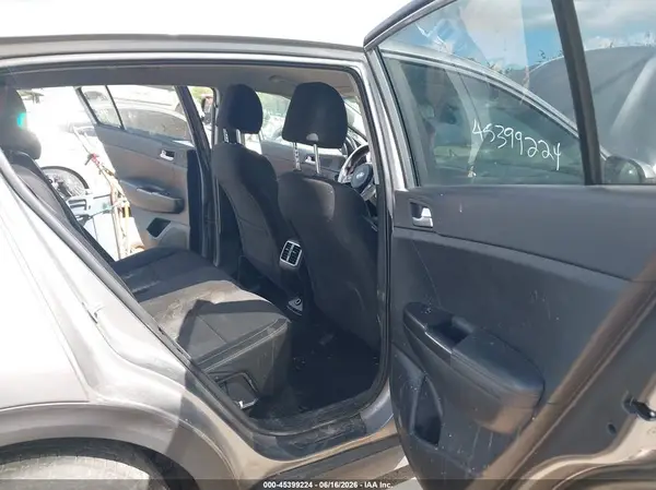 KNDPM3AC9N7972076 2022 KIA SPORTAGE - Image 8