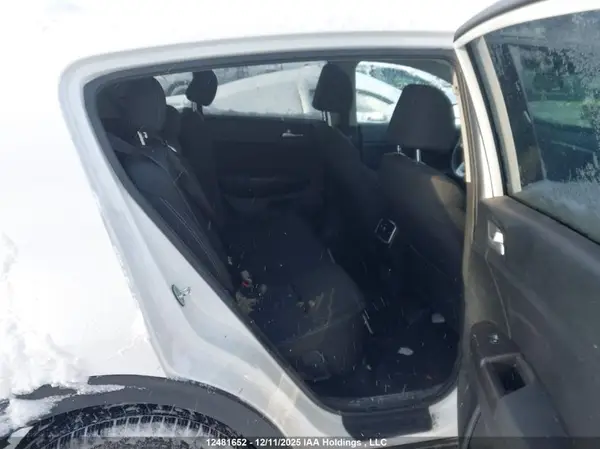 KNDPM3AC9N7977150 2022 KIA SPORTAGE - Image 8