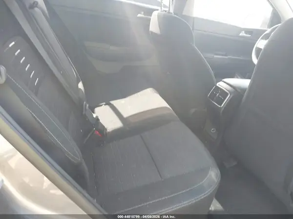 KNDPM3ACXH7076549 2017 KIA SPORTAGE - Image 8