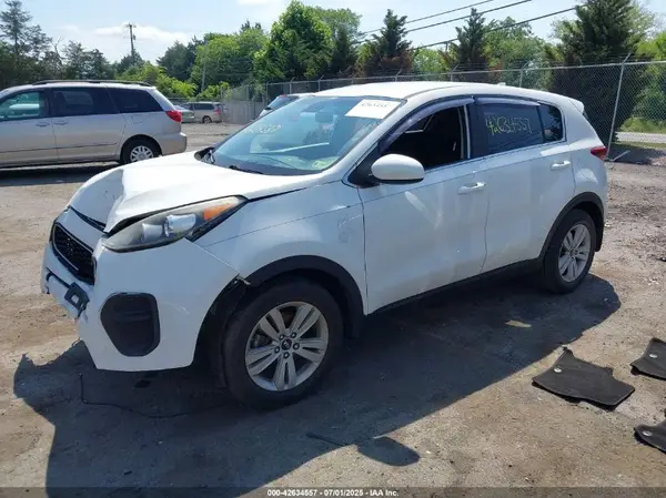 KNDPM3ACXH7100266 2017 KIA SPORTAGE - Image 2