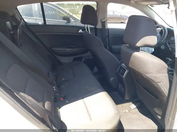 KNDPM3ACXH7100266 2017 KIA SPORTAGE - Image 8