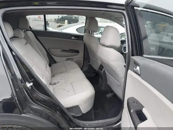 KNDPM3ACXH7102437 2017 KIA SPORTAGE - Image 8