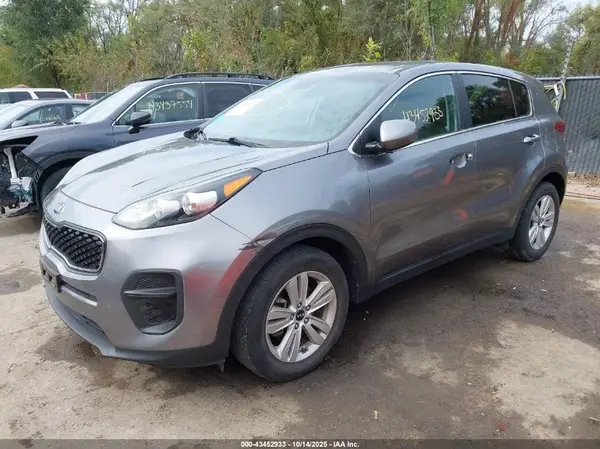 KNDPM3ACXH7136166 2017 KIA SPORTAGE - Image 2