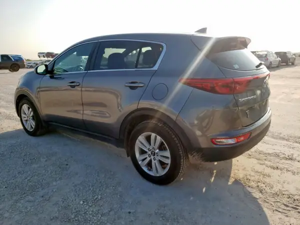 KNDPM3ACXH7154005 2017 KIA SPORTAGE - Image 2
