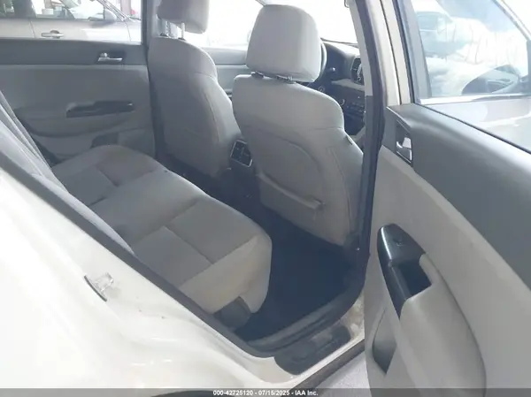KNDPM3ACXH7166610 2017 KIA SPORTAGE - Image 8