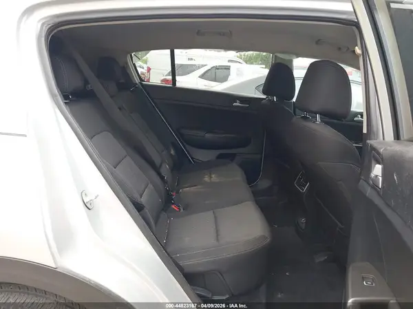 KNDPM3ACXH7166820 2017 KIA SPORTAGE - Image 8