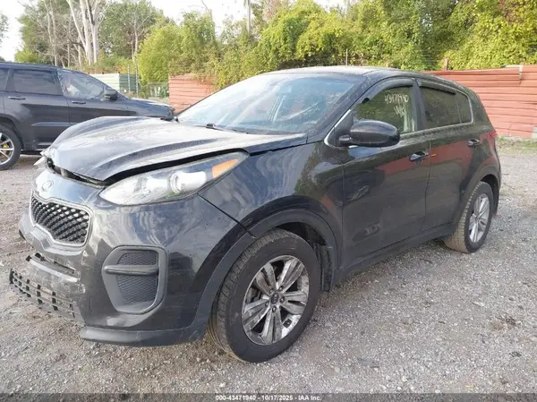 KNDPM3ACXH7208869 2017 KIA SPORTAGE - Image 2