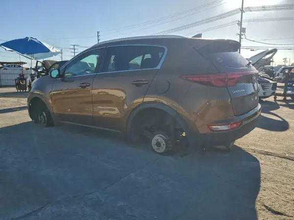 KNDPM3ACXH7235683 2017 KIA SPORTAGE - Image 2