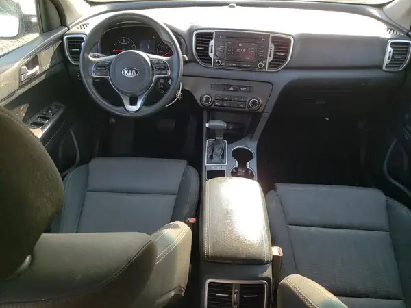 KNDPM3ACXH7286679 2017 KIA SPORTAGE - Image 8