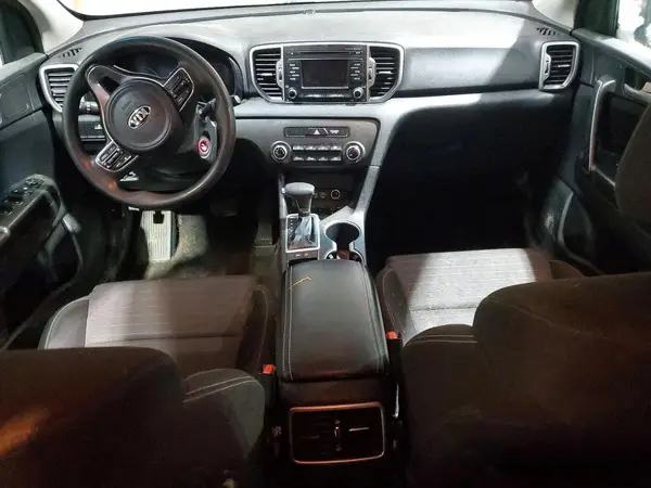KNDPM3ACXJ7303132 2018 KIA SPORTAGE - Image 8