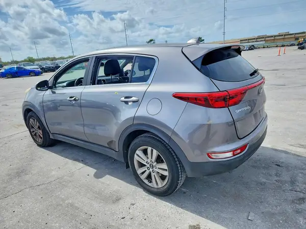 KNDPM3ACXJ7304684 2018 KIA SPORTAGE - Image 2