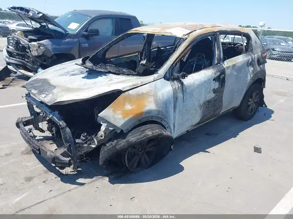 KNDPM3ACXJ7311215 2018 KIA SPORTAGE - Image 2