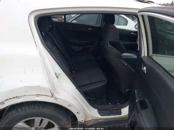 KNDPM3ACXJ7313031 2018 KIA SPORTAGE - Image 8
