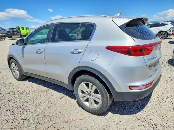 KNDPM3ACXJ7320240 2018 KIA SPORTAGE - Image 2