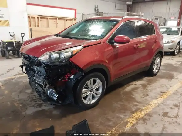KNDPM3ACXJ7329441 2018 KIA SPORTAGE - Image 2