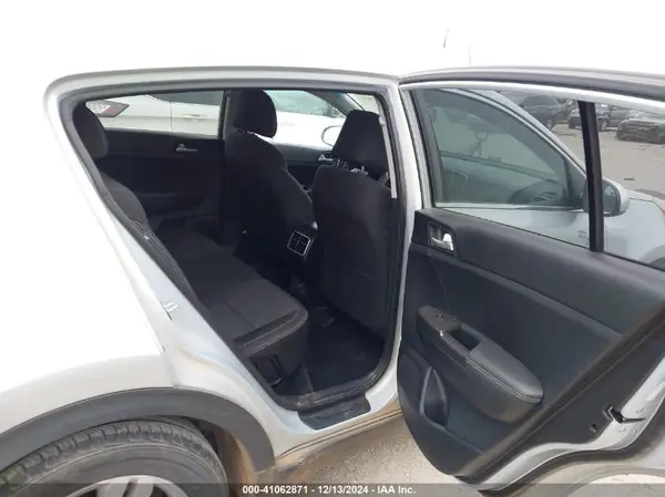 KNDPM3ACXJ7331500 2018 KIA SPORTAGE - Image 8