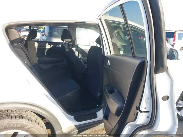 KNDPM3ACXJ7351245 2018 KIA SPORTAGE - Image 8