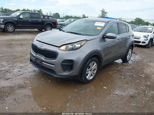 KNDPM3ACXJ7357708 2018 KIA SPORTAGE - Image 2